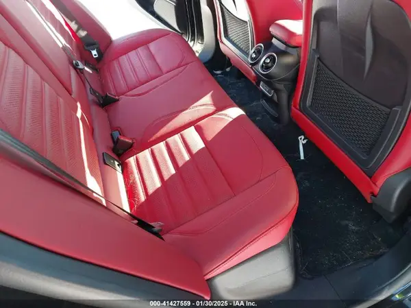 ZASPAKAN6P7D58407 2023 ALFA ROMEO STELVIO - Image 8