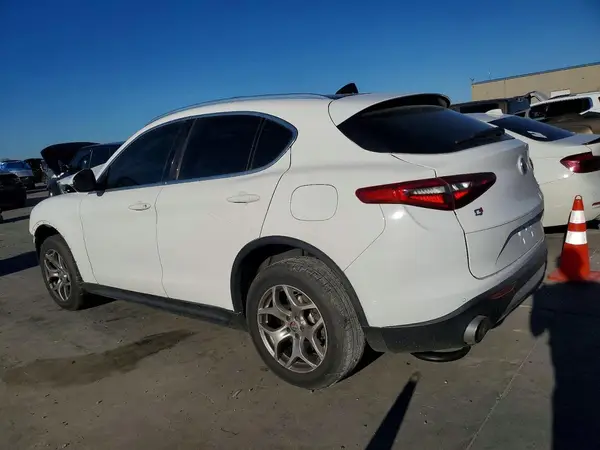 ZASPAKAN7K7C70541 2019 ALFA ROMEO STELVIO - Image 2