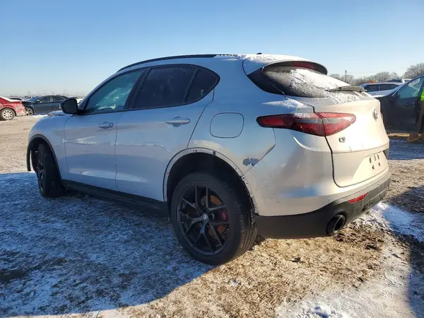 ZASPAKAN7L7C90712 2020 ALFA ROMEO STELVIO - Image 2