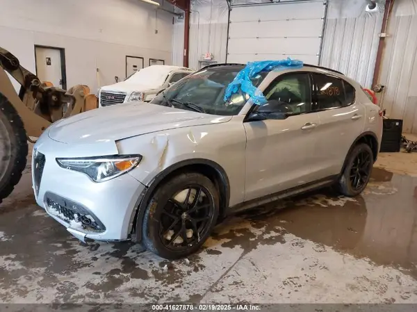 ZASPAKAN7L7C97725 2020 ALFA ROMEO STELVIO - Image 2