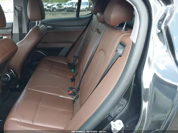 ZASPAKAN7M7D00687 2021 ALFA ROMEO STELVIO - Image 8