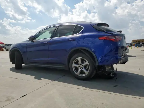 ZASPAKAN7M7D11186 2021 ALFA ROMEO STELVIO - Image 2