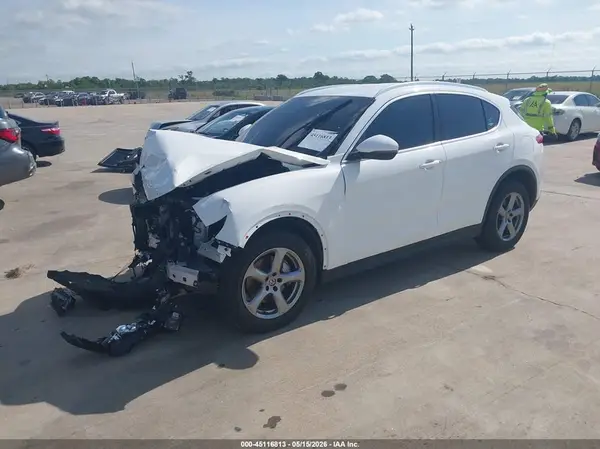 ZASPAKAN7M7D14699 2021 ALFA ROMEO STELVIO - Image 2