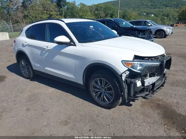 ZASPAKAN7N7D39281 2022 ALFA ROMEO STELVIO