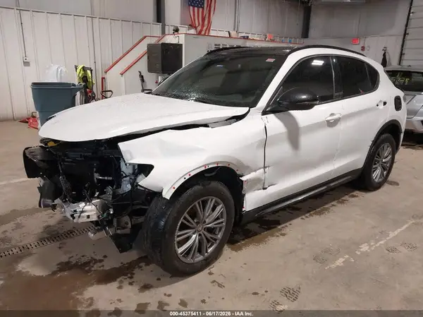 ZASPAKAN7R7D84792 2024 ALFA ROMEO STELVIO - Image 2