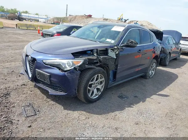 ZASPAKAN8L7C83462 2020 ALFA ROMEO STELVIO - Image 2