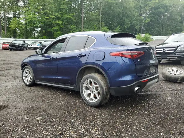 ZASPAKAN8L7C98818 2020 ALFA ROMEO STELVIO - Image 2