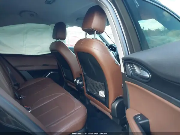 ZASPAKAN9K7C32809 2019 ALFA ROMEO STELVIO - Image 8