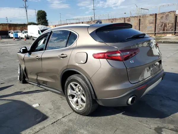 ZASPAKAN9K7C50422 2019 ALFA ROMEO STELVIO - Image 2