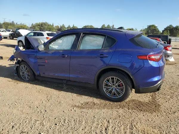 ZASPAKAN9N7D36799 2022 ALFA ROMEO STELVIO - Image 2