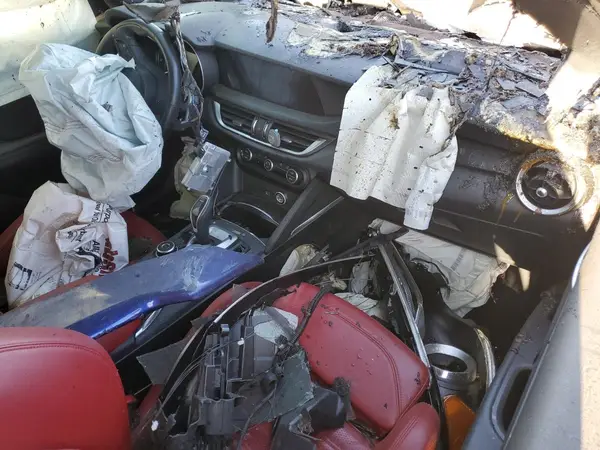 ZASPAKAN9N7D36799 2022 ALFA ROMEO STELVIO - Image 8