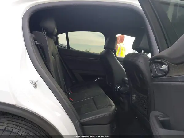 ZASPAKAN9N7D44403 2022 ALFA ROMEO STELVIO - Image 8