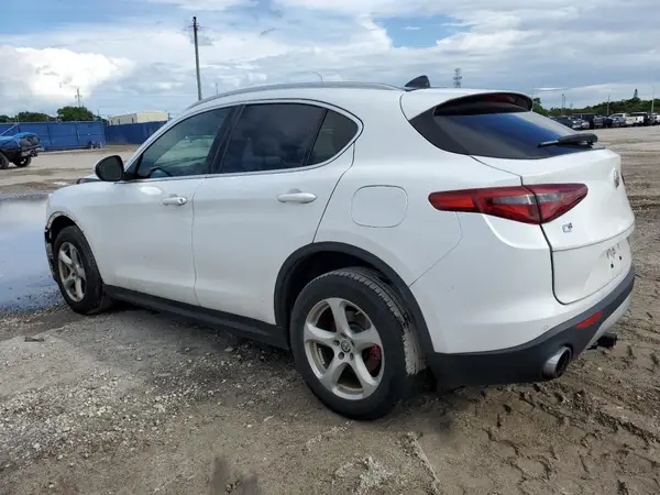 ZASPAKANXK7C30146 2019 ALFA ROMEO STELVIO - Image 2