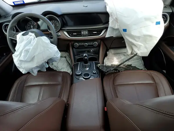 ZASPAKANXK7C30146 2019 ALFA ROMEO STELVIO - Image 8