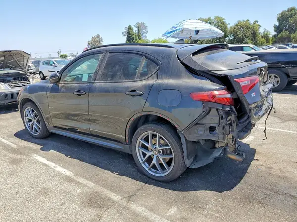 ZASPAKANXK7C41468 2019 ALFA ROMEO STELVIO - Image 2