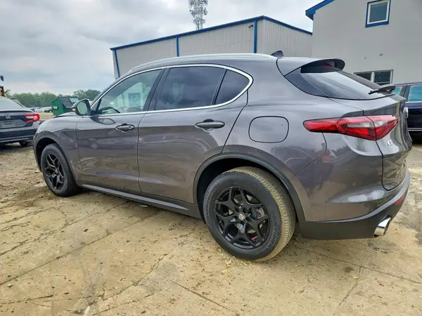 ZASPAKANXL7C82927 2020 ALFA ROMEO STELVIO - Image 2