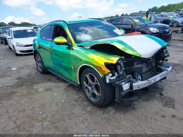 ZASPAKANXN7D41462 2022 ALFA ROMEO STELVIO - Image 1