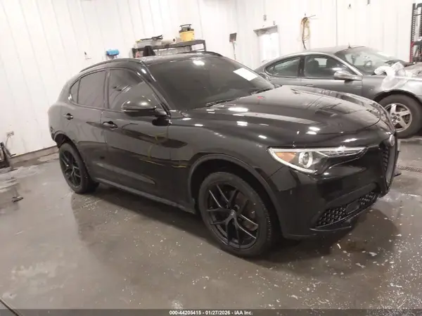 ZASPAKBN0K7C37010 2019 ALFA ROMEO STELVIO