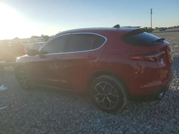 ZASPAKBN0K7C39954 2019 ALFA ROMEO STELVIO - Image 2