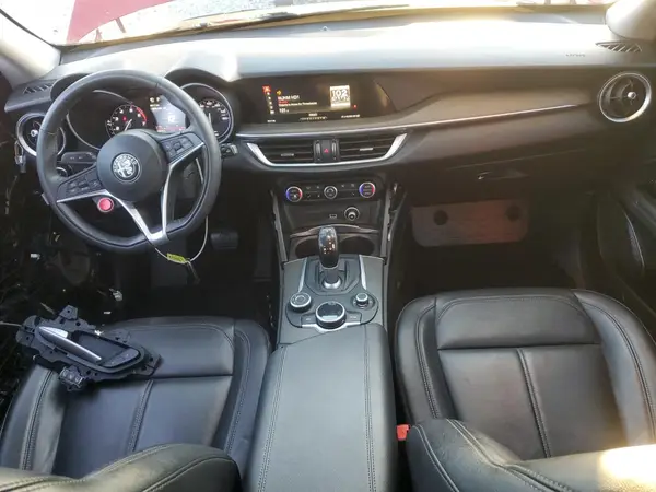 ZASPAKBN0K7C39954 2019 ALFA ROMEO STELVIO - Image 8