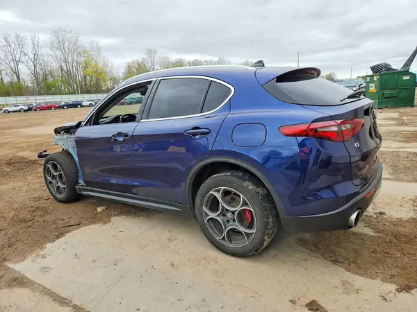 ZASPAKBN0K7C43325 2019 ALFA ROMEO STELVIO - Image 2