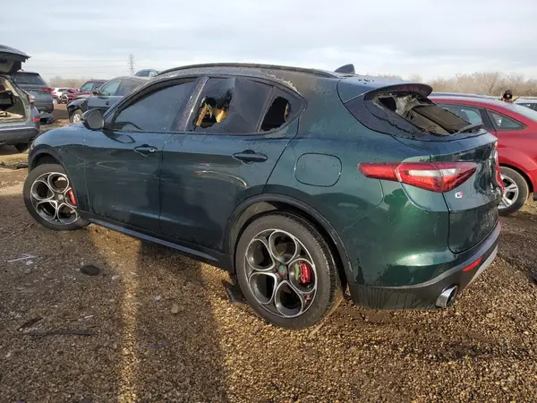 ZASPAKBN0K7C44393 2019 ALFA ROMEO STELVIO - Image 2