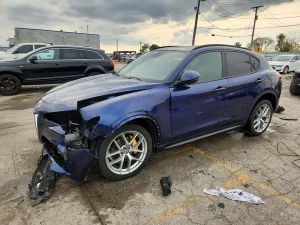ZASPAKBN0K7C56818 2019 ALFA ROMEO STELVIO - Image 1