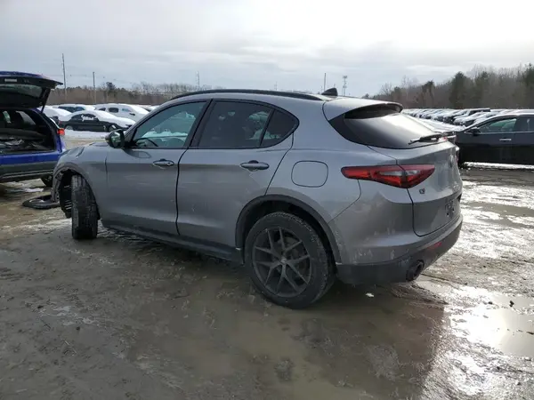 ZASPAKBN0K7C56849 2019 ALFA ROMEO STELVIO - Image 2