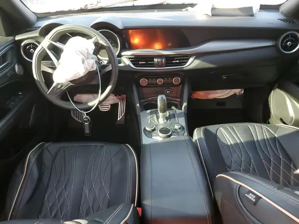ZASPAKBN0K7C70377 2019 ALFA ROMEO STELVIO - Image 8