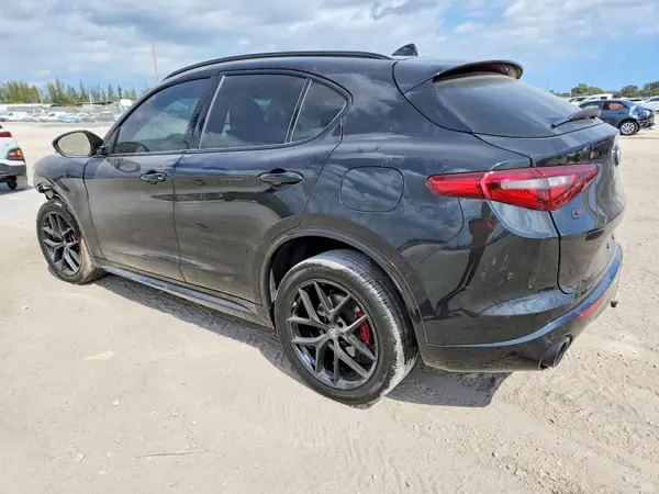 ZASPAKBN0L7C95863 2020 ALFA ROMEO STELVIO - Image 2
