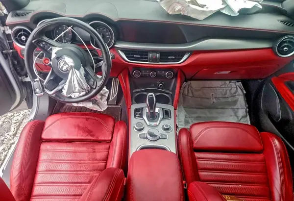 ZASPAKBN0L7C96639 2020 ALFA ROMEO STELVIO - Image 8
