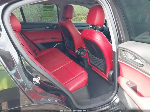 ZASPAKBN0M7D09486 2021 ALFA ROMEO STELVIO - Image 8