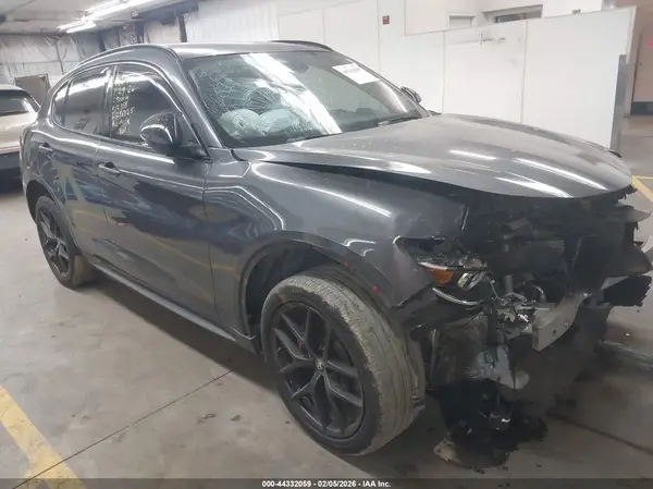 ZASPAKBN0M7D12355 2021 ALFA ROMEO STELVIO