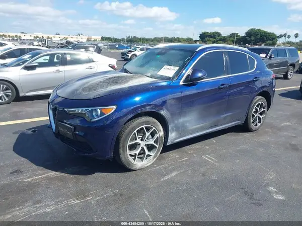 ZASPAKBN0M7D14512 2021 ALFA ROMEO STELVIO - Image 2