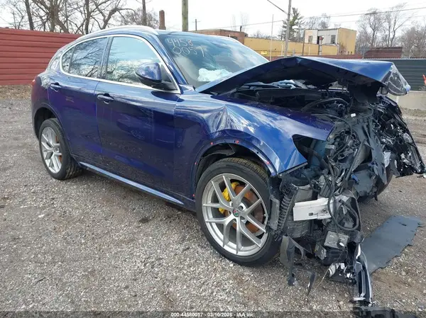 ZASPAKBN0M7D16647 2021 ALFA ROMEO STELVIO - Image 1