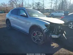 ZASPAKBN0N7D32302 2022 ALFA ROMEO STELVIO