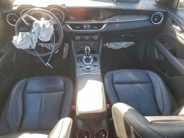 ZASPAKBN0N7D32459 2022 ALFA ROMEO STELVIO - Image 8