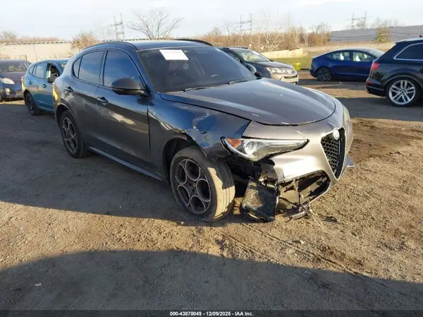 ZASPAKBN0N7D37161 2022 ALFA ROMEO STELVIO