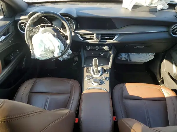 ZASPAKBN0N7D38262 2022 ALFA ROMEO STELVIO - Image 8