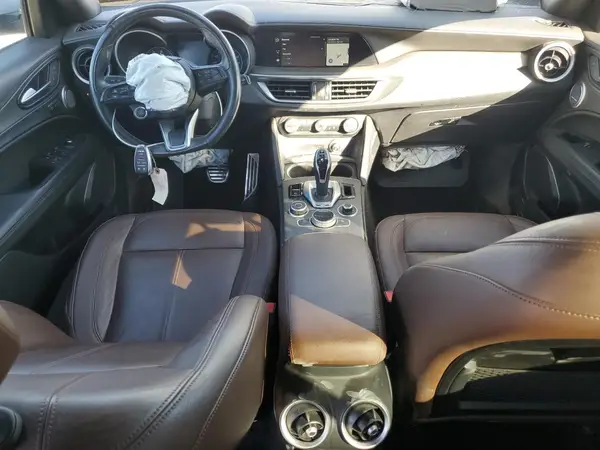 ZASPAKBN0N7D38990 2022 ALFA ROMEO STELVIO - Image 8