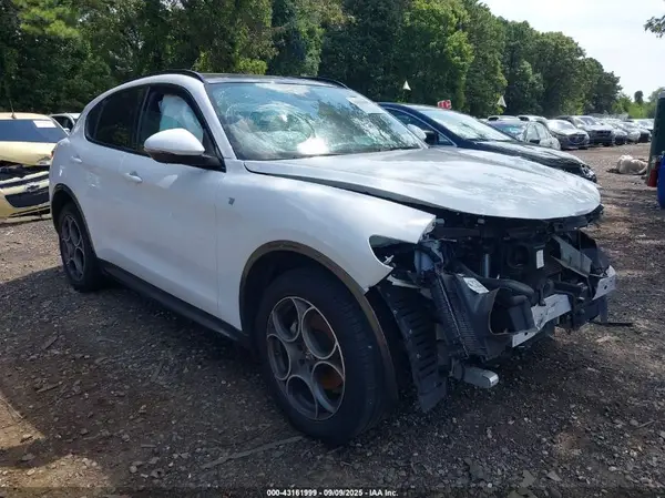ZASPAKBN0N7D43347 2022 ALFA ROMEO STELVIO