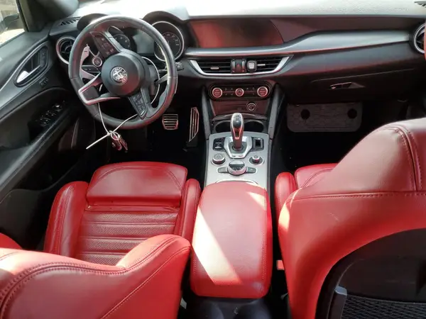 ZASPAKBN0N7D47110 2022 ALFA ROMEO STELVIO - Image 8