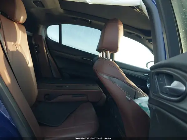 ZASPAKBN0N7D47317 2022 ALFA ROMEO STELVIO - Image 8