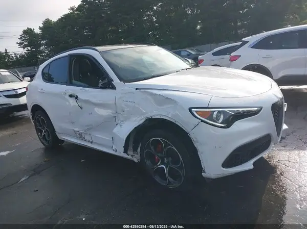 ZASPAKBN0P7D65738 2023 ALFA ROMEO STELVIO