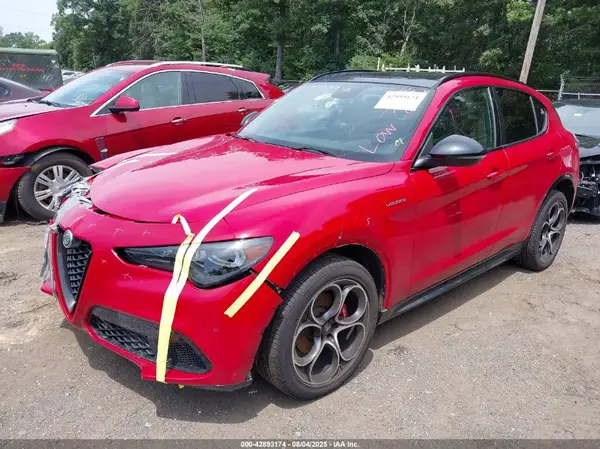 ZASPAKBN0R7D79058 2024 ALFA ROMEO STELVIO - Image 2