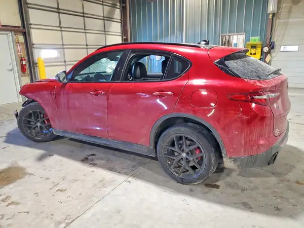 ZASPAKBN1K7C33452 2019 ALFA ROMEO STELVIO - Image 2