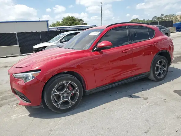 ZASPAKBN1L7C70566 2020 ALFA ROMEO STELVIO - Image 1