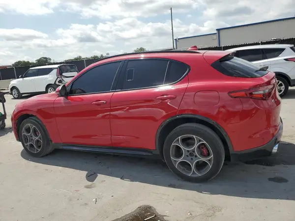 ZASPAKBN1L7C70566 2020 ALFA ROMEO STELVIO - Image 2