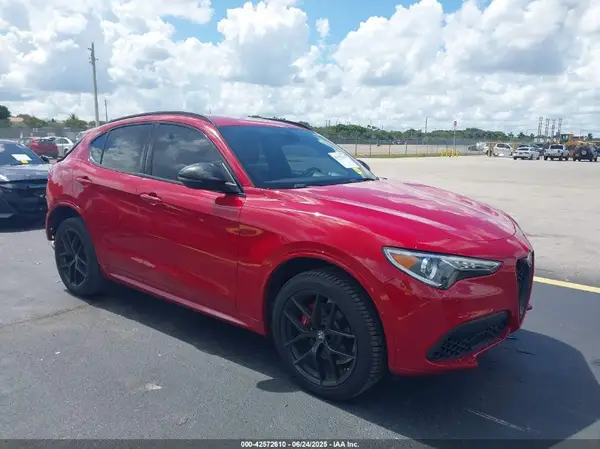 ZASPAKBN1L7C86816 2020 ALFA ROMEO STELVIO - Image 1