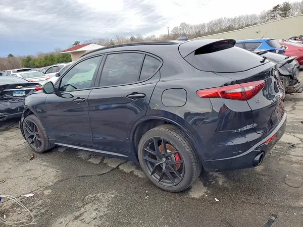ZASPAKBN1L7C94513 2020 ALFA ROMEO STELVIO - Image 2